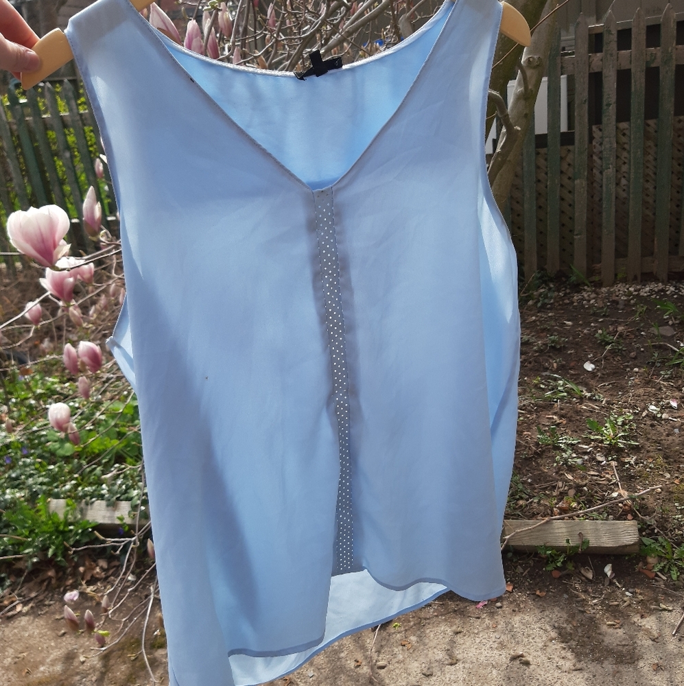 Baby blue sleevless blouse